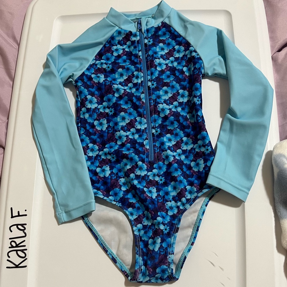 Swimsuit 4T